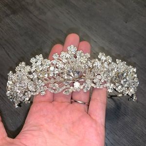 Bridal headpiece/crown
